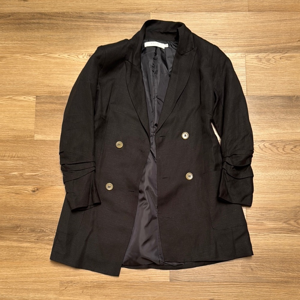 Astr Black Double-Breasted Blazer